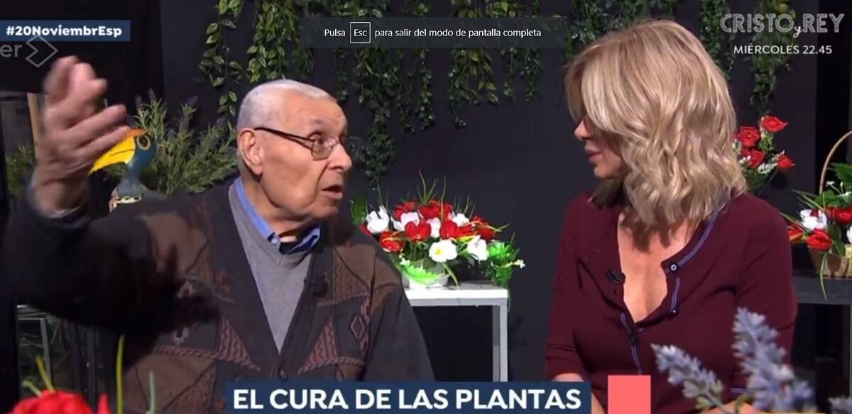 El padre Mundina, entrevistado por Susanna Griso en "Espejo público". 