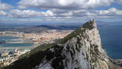 España y Reino Unido retoman la situación de Gibraltar, que se tensa en la Verja