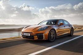 Porsche amplía el espectro del Panamera con más eficiencia y digitalización