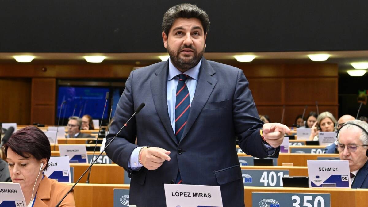 López Miras condena firmemente la amnistía en Bruselas: Es un retroceso democrático y de derechos
