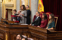 Gritos en el Congreso a Armengol por su 'mitin del PSOE' frente al Rey Felipe VI