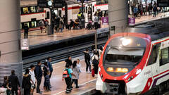 La Operación Salida empieza con una nueva chapuza: descarrila un tren en Atocha