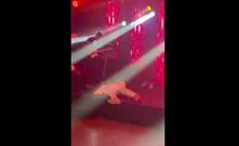 Escalofriante vídeo: famoso cantante cae desplomado y muere en pleno concierto