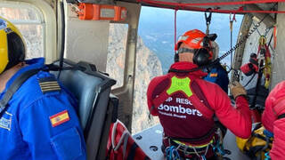 Rescatan a dos escaladores atrapados en el Monte Ponoig en Polop