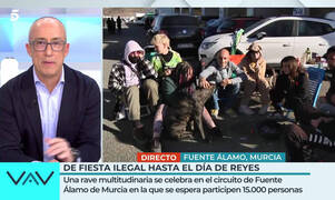 Percance con un reportero de Telecinco en la 'rave' de Murcia: 