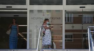 Vuelven las mascarillas a los hospitales valencianos tras la epidemia de gripe