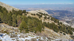 La ruta al 'mirador' más alto de Málaga, aún con nieve y vistas al Mediterráneo