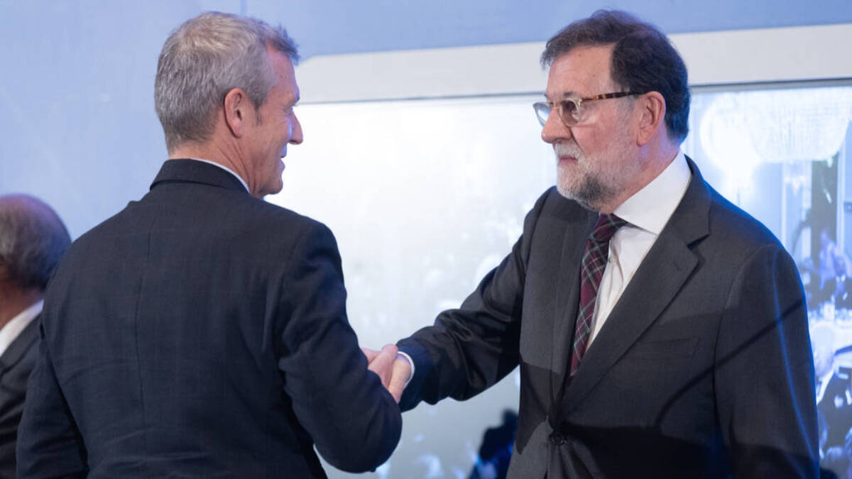 Mariano Rajoy, junto al presidente de la Xunta, Alfonso Rueda. 