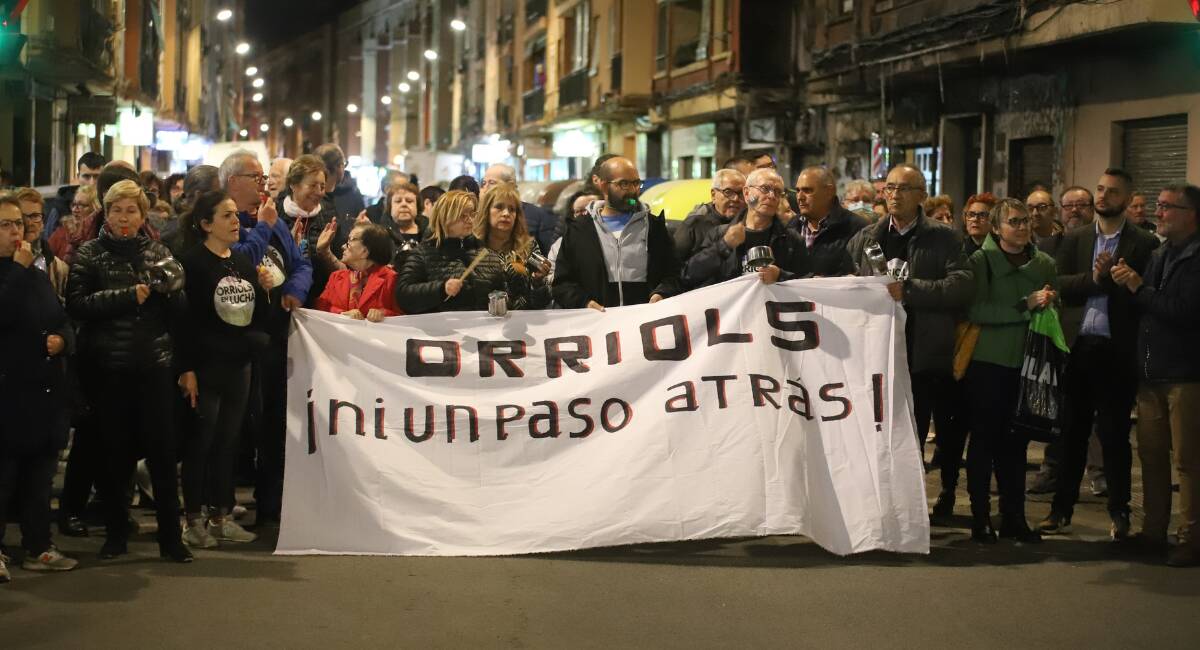 Una cacerolada clama contra la delincuencia e inseguridad en el barrio de Orriols de València

