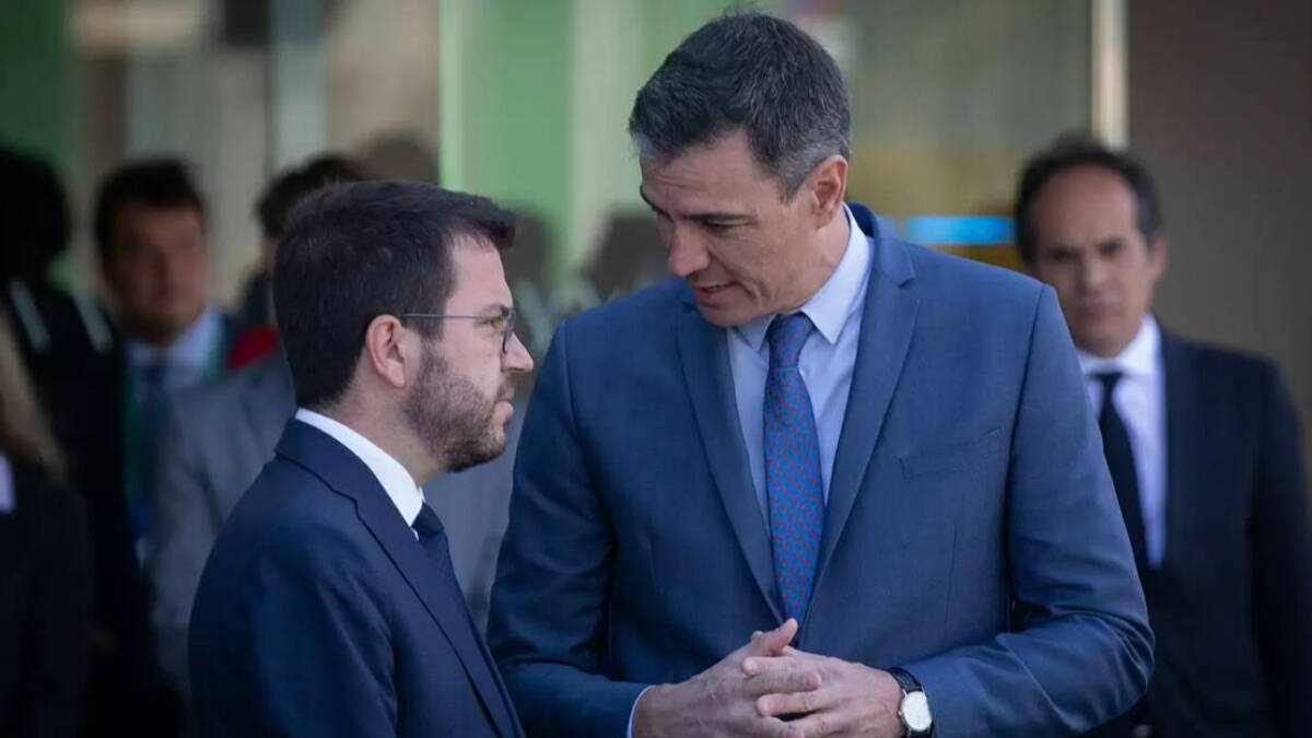 Pedro Sánchez y Pere Aragonès en conversación