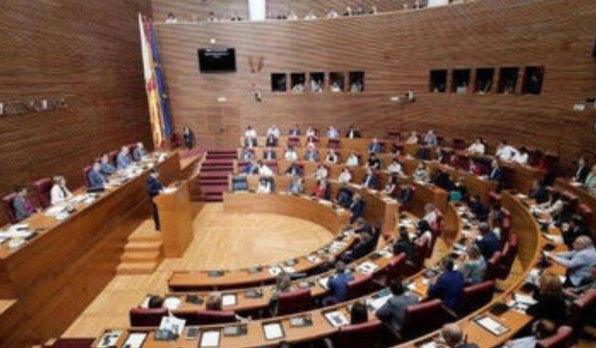 Pleno de Las Cortes Valencianas