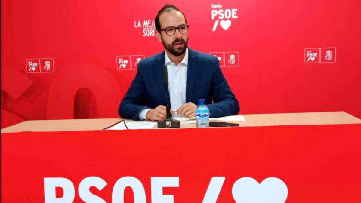 El diputado socialista Ángel Hernández