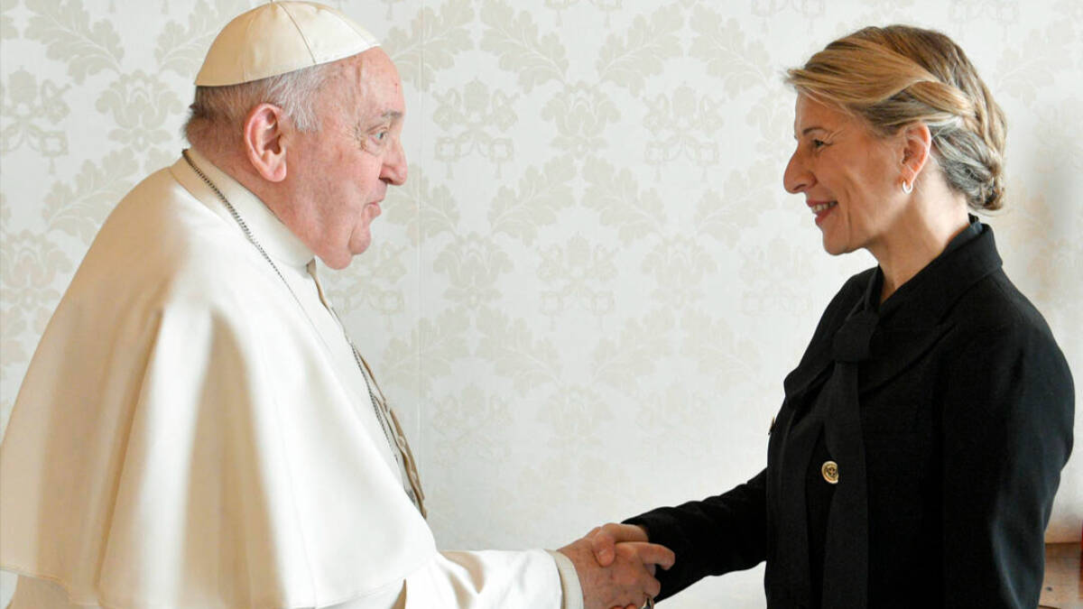 La vicepresidenta segunda y Ministra de Trabajo y Economía Social, Yolanda Díaz, durante su última reunión con el Papa en el Vaticano el 2 de febrero de 2024.