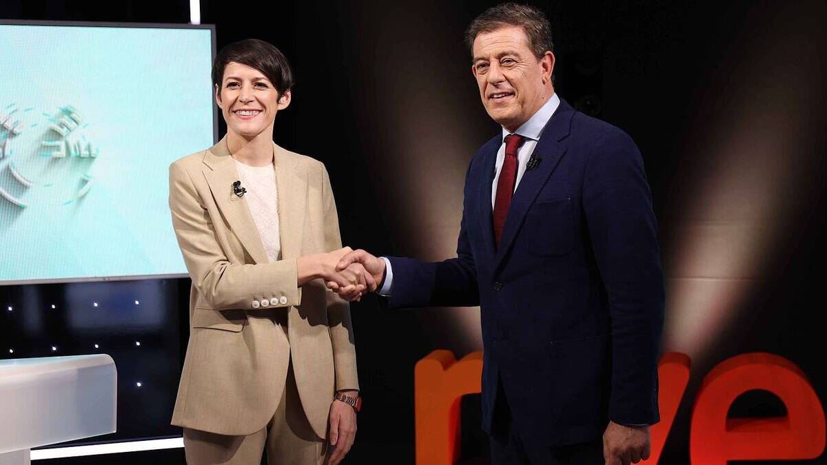 La candidata del BNG, Ana Pontón, junto al candidato del PSdeG, José Ramón Gómez Besteiro.