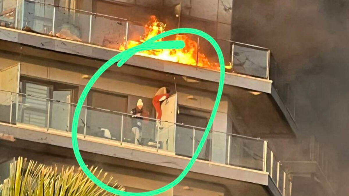 Gente atrapada en el incendio de Campanar de Valencia