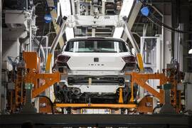 La fabricación de coches subió un 19% en enero