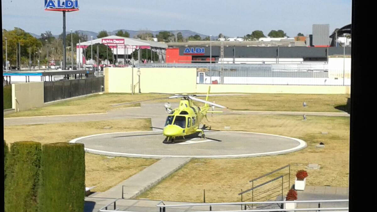 Helicóptero de Emergencias con el que se efectuó el rescate / ESdiario.
