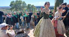 Cerca de 165.000 personas participan en la 'Romeria de les Canyes' 