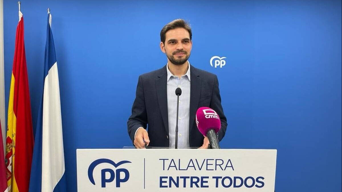 El portavoz del PP de Castilla-La Mancha, Santiago Serrano.