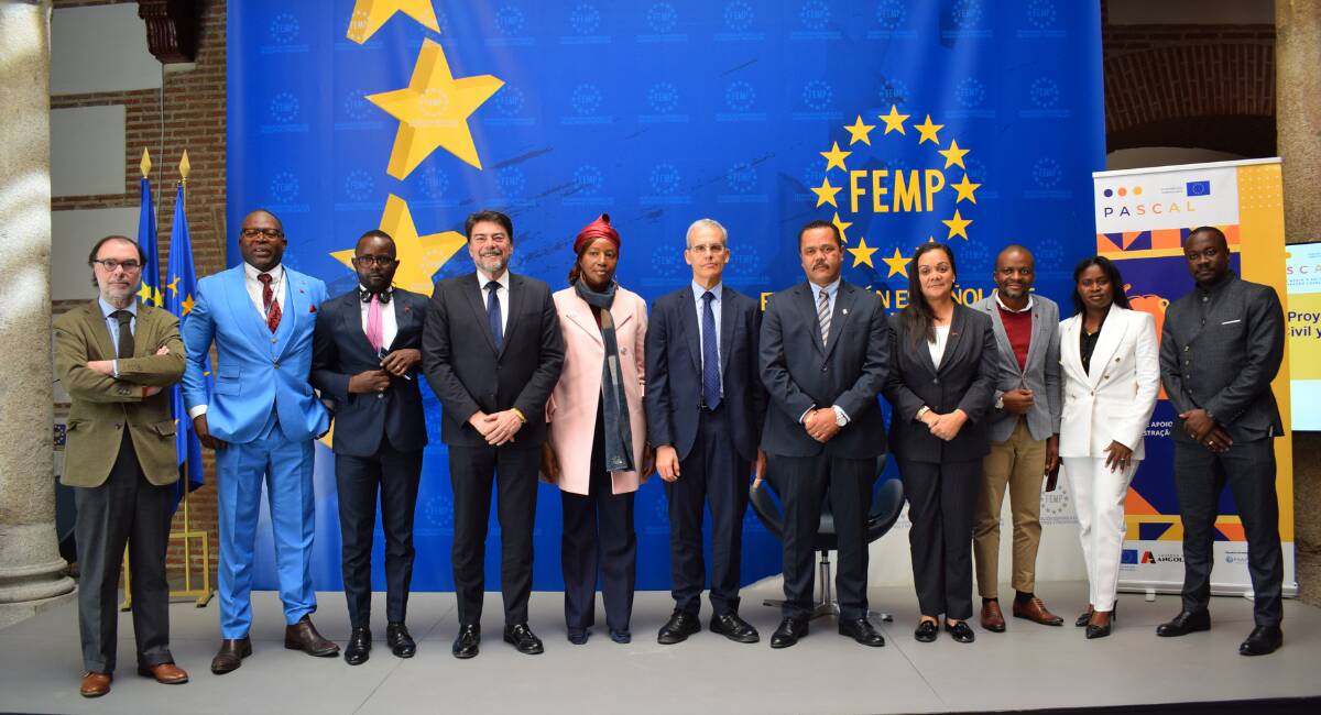 Barcala preside la reunión constitutiva de la Comisión de Relaciones Internacionales de la FEMP