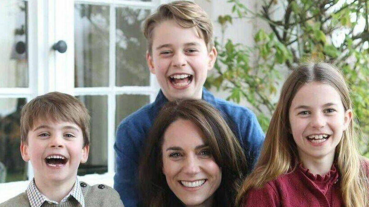 La foto "manipulada" de Kate Middleton con sus hijos terminó de disparar los rumores.