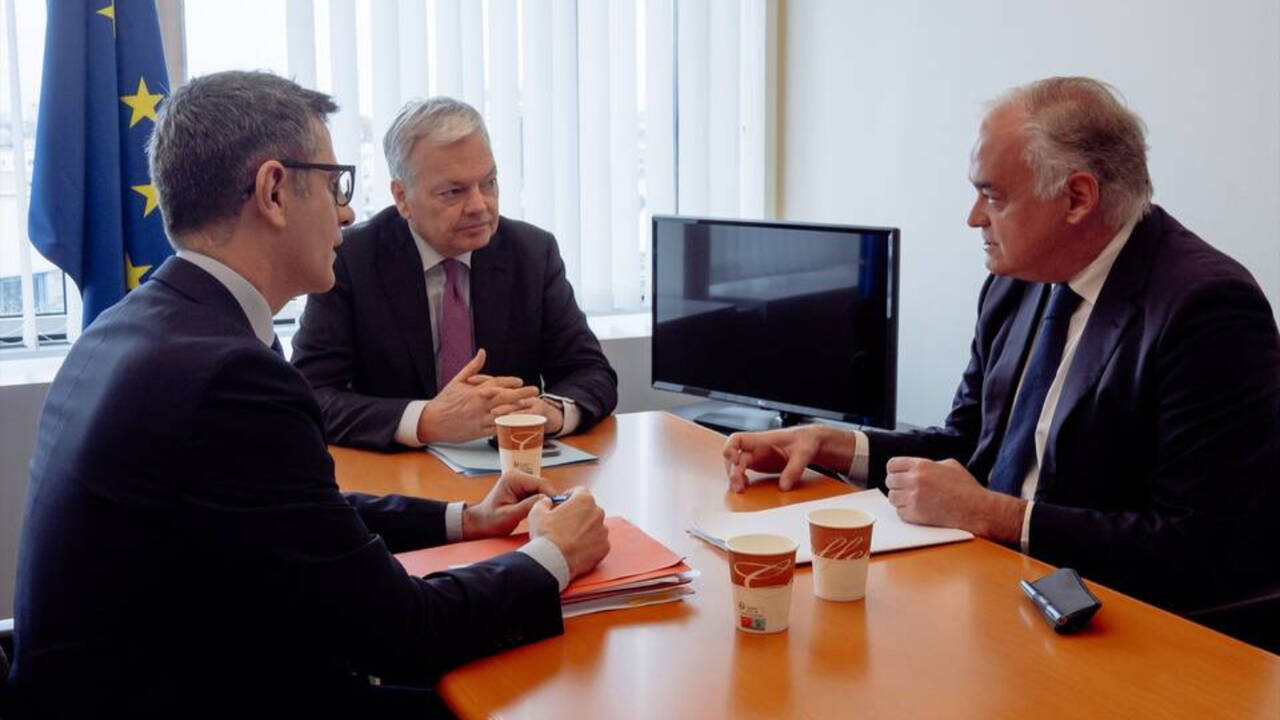 Reunión en el Parlamento Europeo entre el comisario europeo de Justicia Didier Reynders y Bolaños