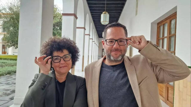 El Parlamento andaluz se une para implantar las gafas gratis en menores
