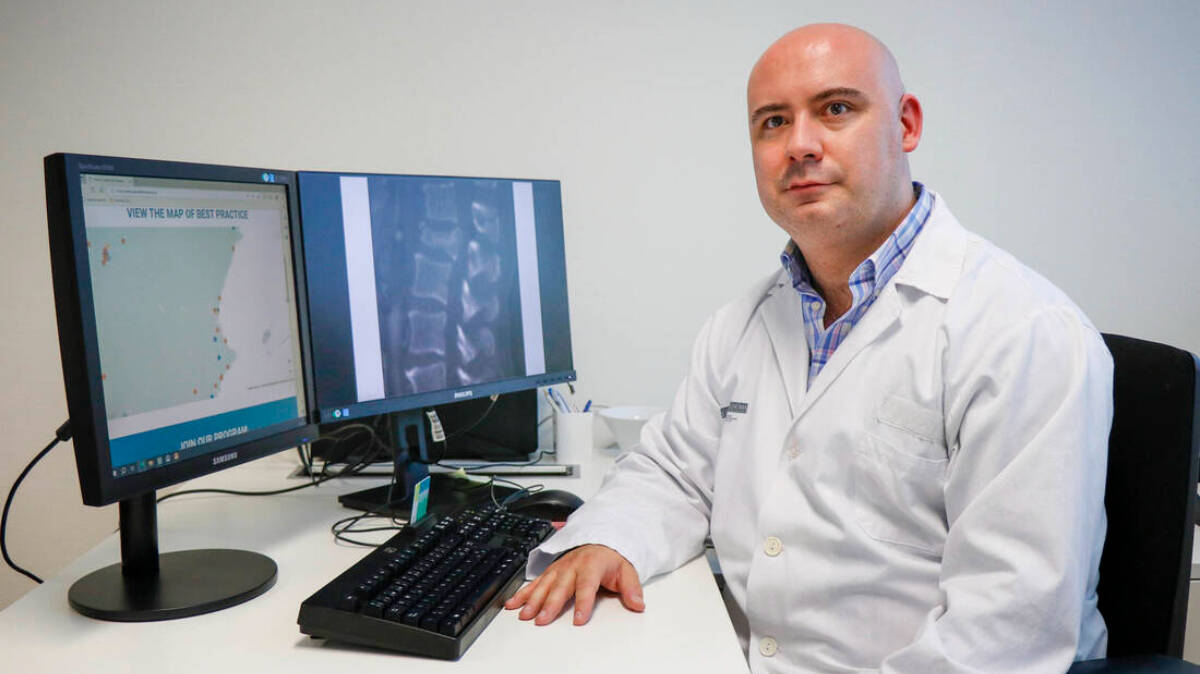 El especialista en Reumatología de La Fe, José Eloy Oller

