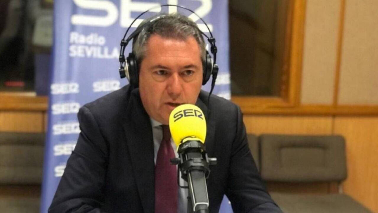Juan Espadas, secretario general PSOE-A, en una entrevista en la Cadena SER.