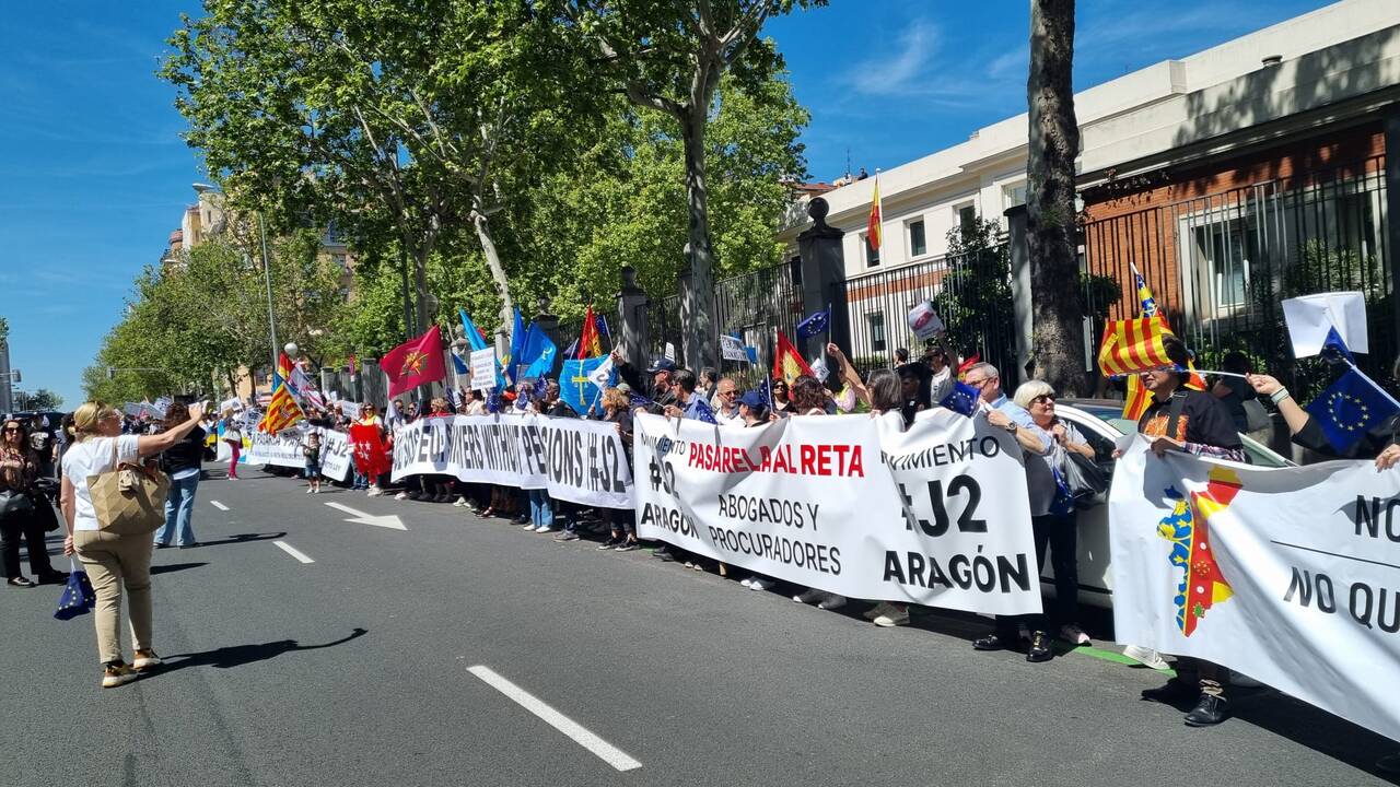 Abogados valencianos durante la manifestación frente al Ministerio de Seguridad Social