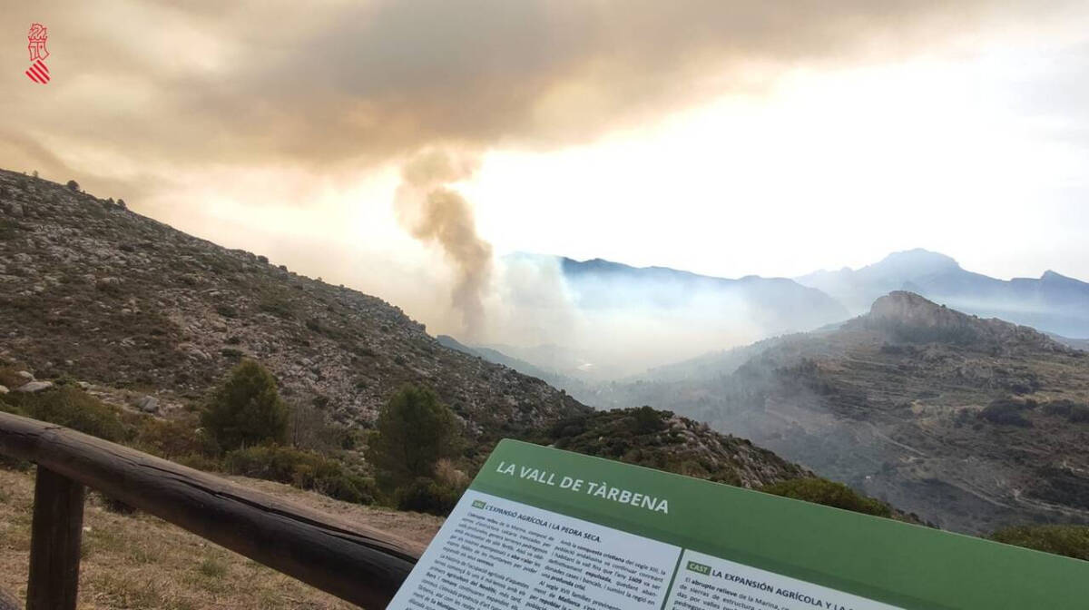 Imagen de Incendio en el Vall de Tàrbena