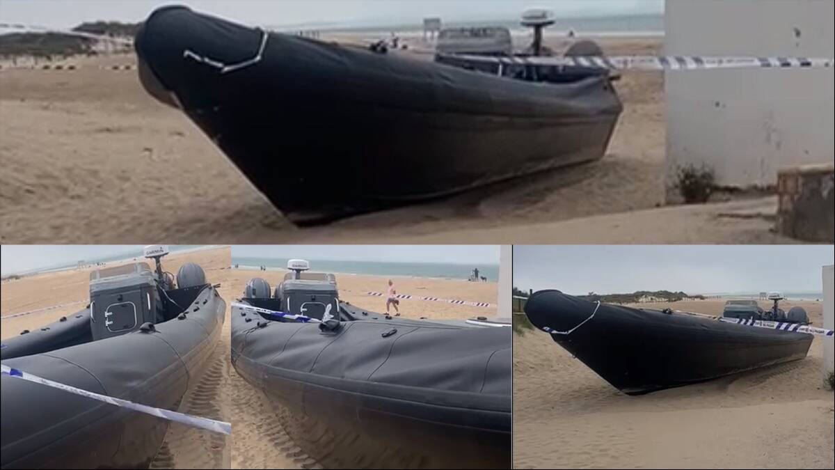 Narcolancha de gran tamaño varada en la playa de Valdelagrana, en el Puerto de Santa María, Cádiz.