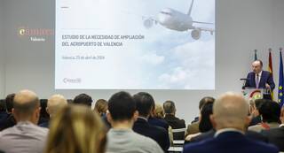 La ampliación del aeropuerto de Valencia generaría 1.080 millones en ingresos anuales 