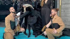 Polémica de Nebulossa llevando atados como perros a sus coristas de Eurovisión