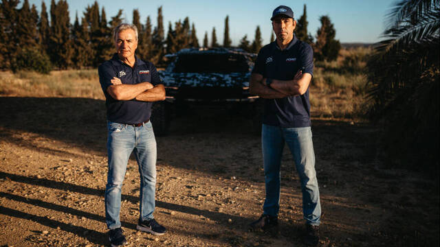 Carlos Sainz se reencuentra con Ford y correrá el Rally Dakar 2025 con Nani Roma